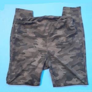 Danskin camo leggings